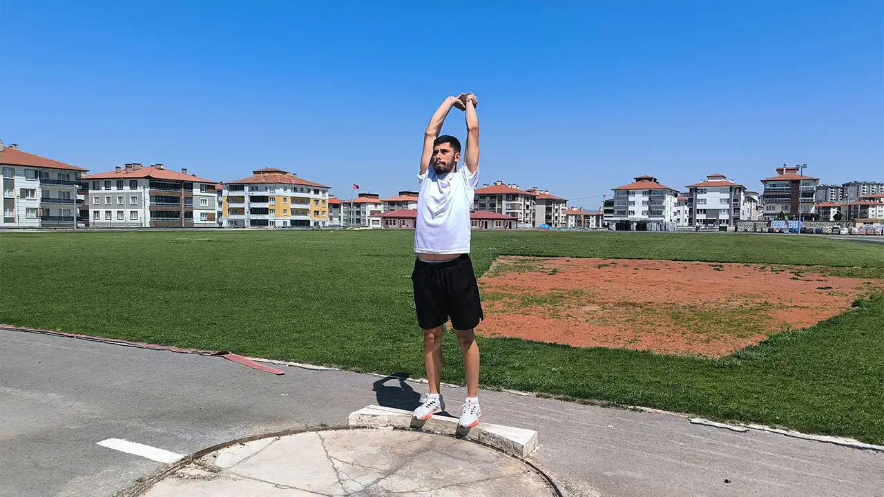 Kütahyalı Atlet, 10 Branşta Yarıştı Türkiye Üçüncüsü Oldu4 (1)