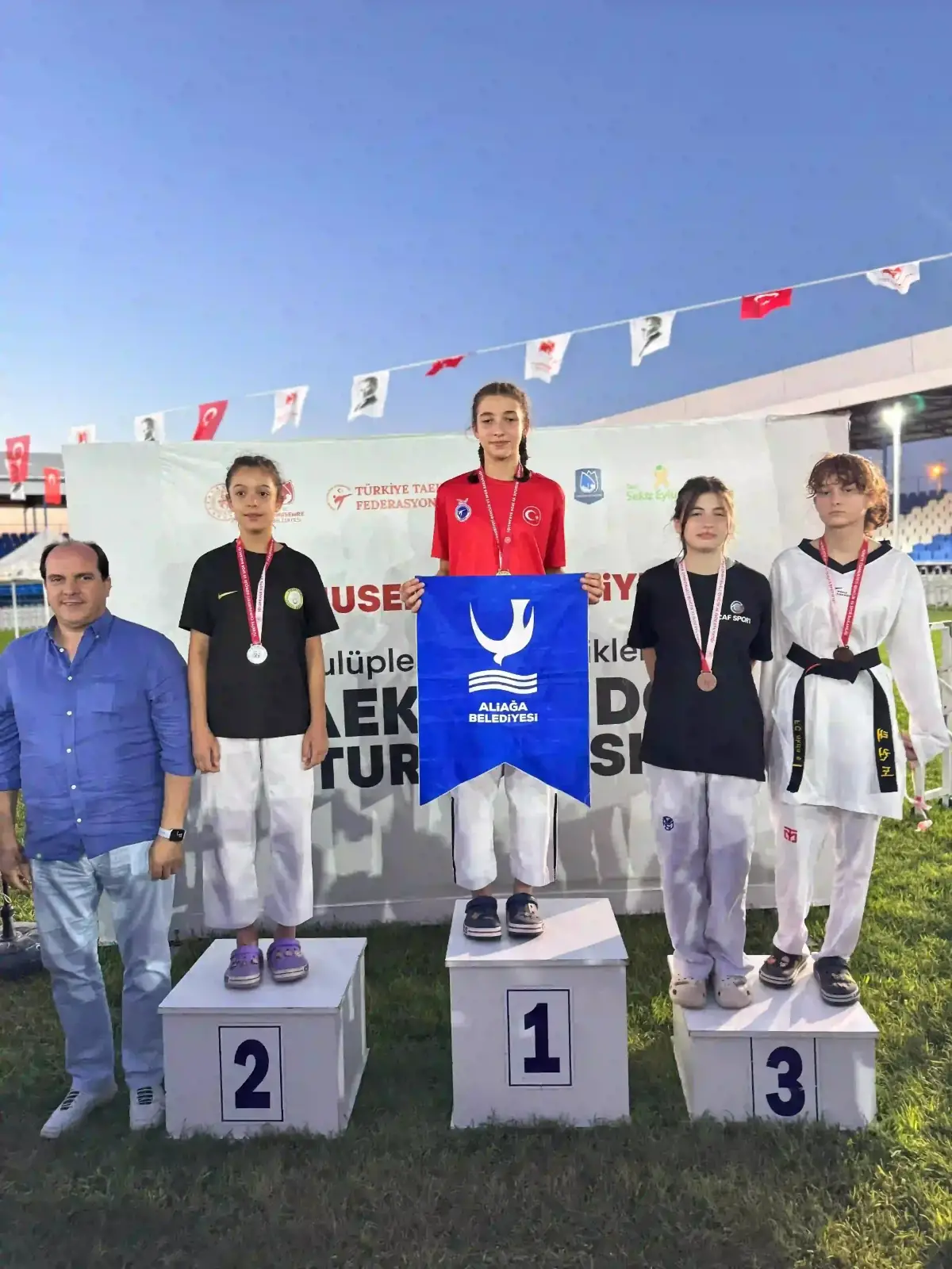 Kütahyalı Minik Tekvandocu Türkiye Üçüncüsü2 (1)