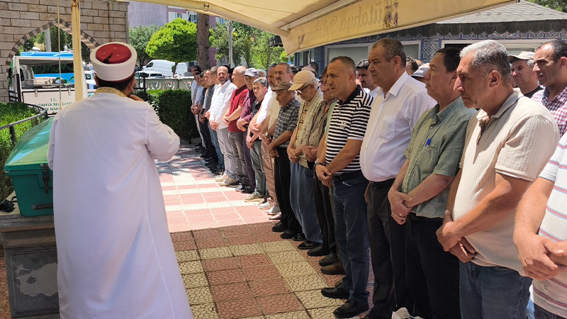 Kütahyalı Sevilen Esnaf Çantasındaki Yapay Kalple Yaşıyordu, Hayatını Kaybetti (3)