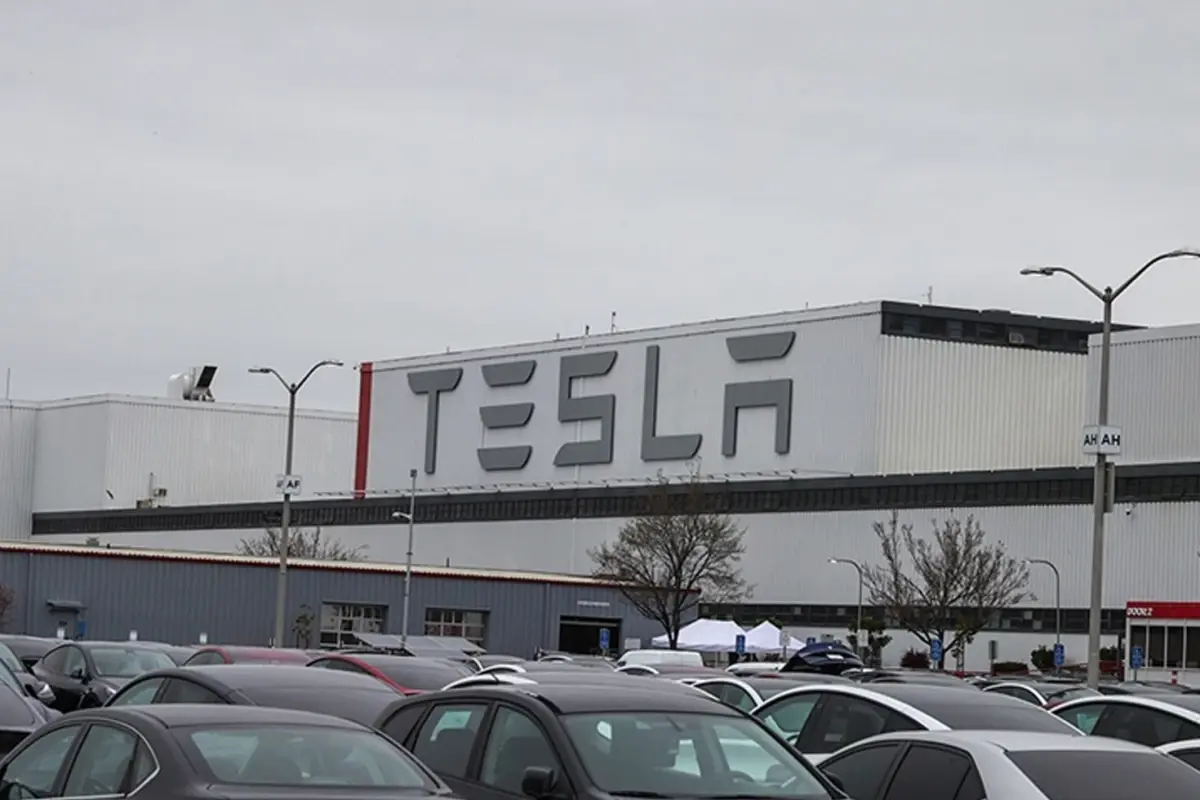 Tesla, 25 Bin Dolarlık Yeni Modelinin Üretimine Başladı2