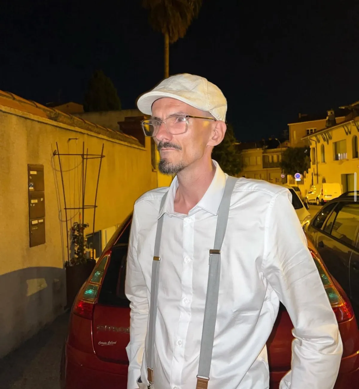 10 Günlük Canlı Yayında Uykusunda Hayatını Kaybetti1