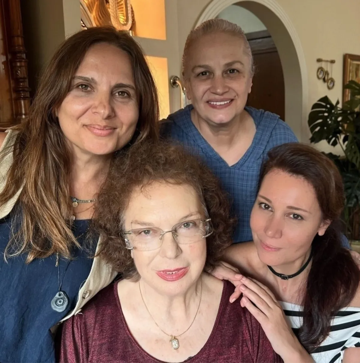 Asmalı Konak Oyuncuları Yıllar Sonra Buluştu1