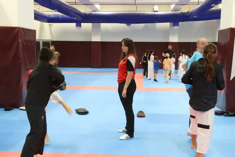 Babasıyla Teşvikiyle Başladığı Tekvandoda Şimdi Sporcular Yetiştiriyor