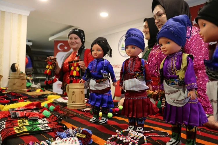 Çepni Kültürünün Simgesi Ağasar Elbiseleri Festivallerde Göz Kamaştırıyor (3)