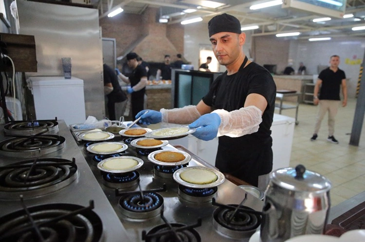 Cezaevinde Meslek Öğrenen Hükümlüler Istihdam Ediliyor (2)