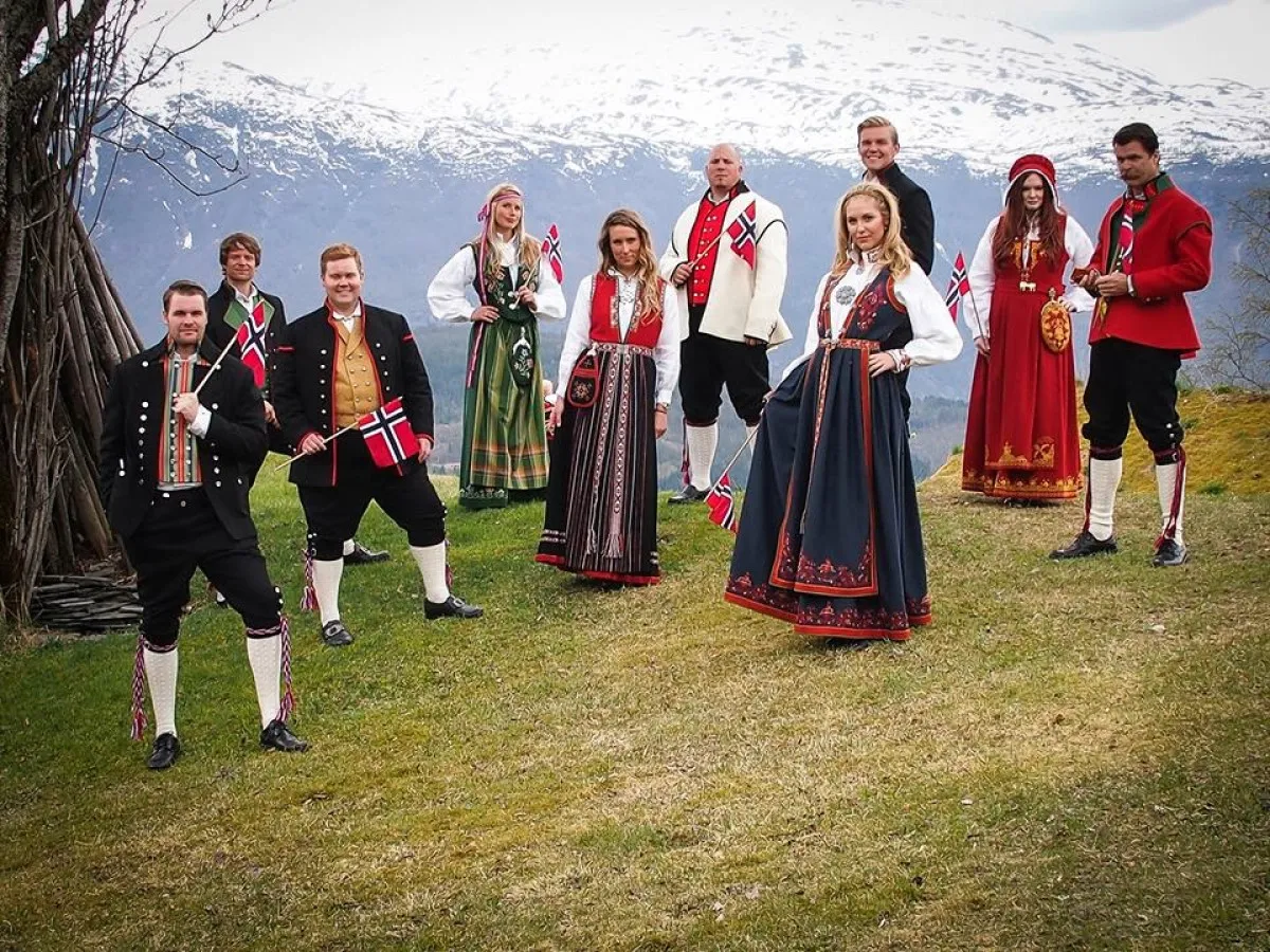 Dünya Genelinde 8 Sıra Dışı Giyim Kuralı5