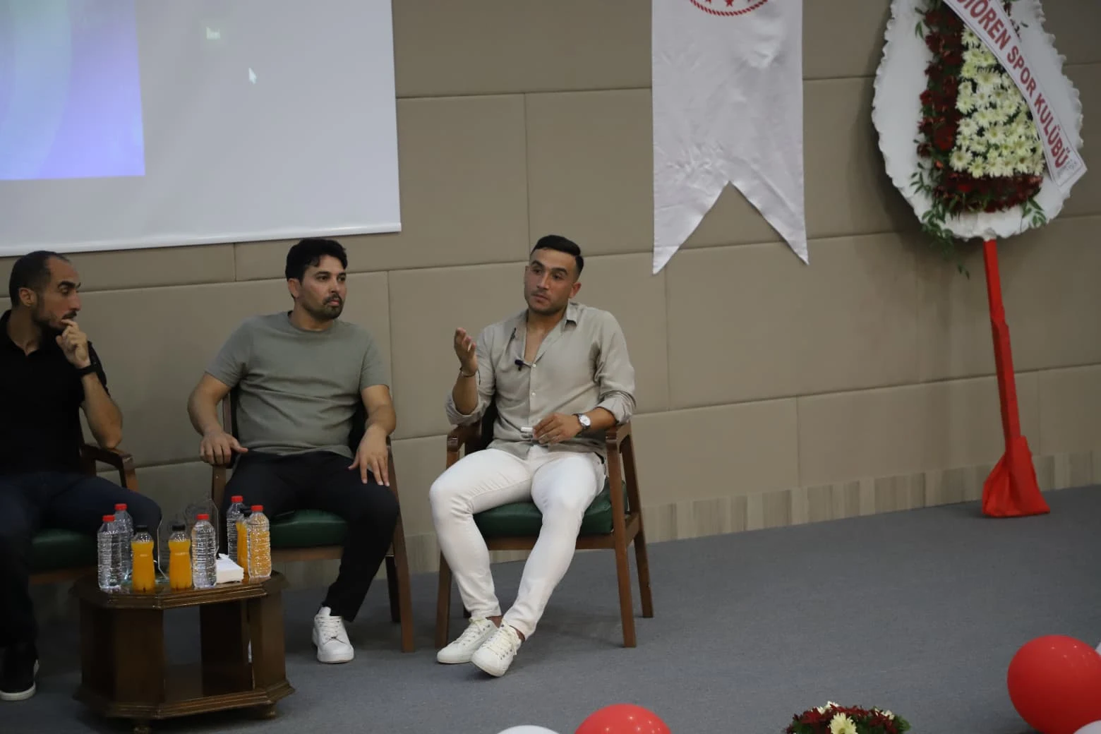 Futbolun Zirvesi Söyleşisi Gerçekleştirildi (2)