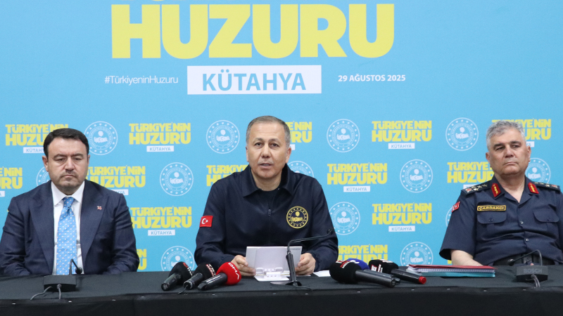 İçişleri Bakanı Ali Yerlikaya, Kütahya’da Suçla Mücadele Oranlarını Açıkladı (2)