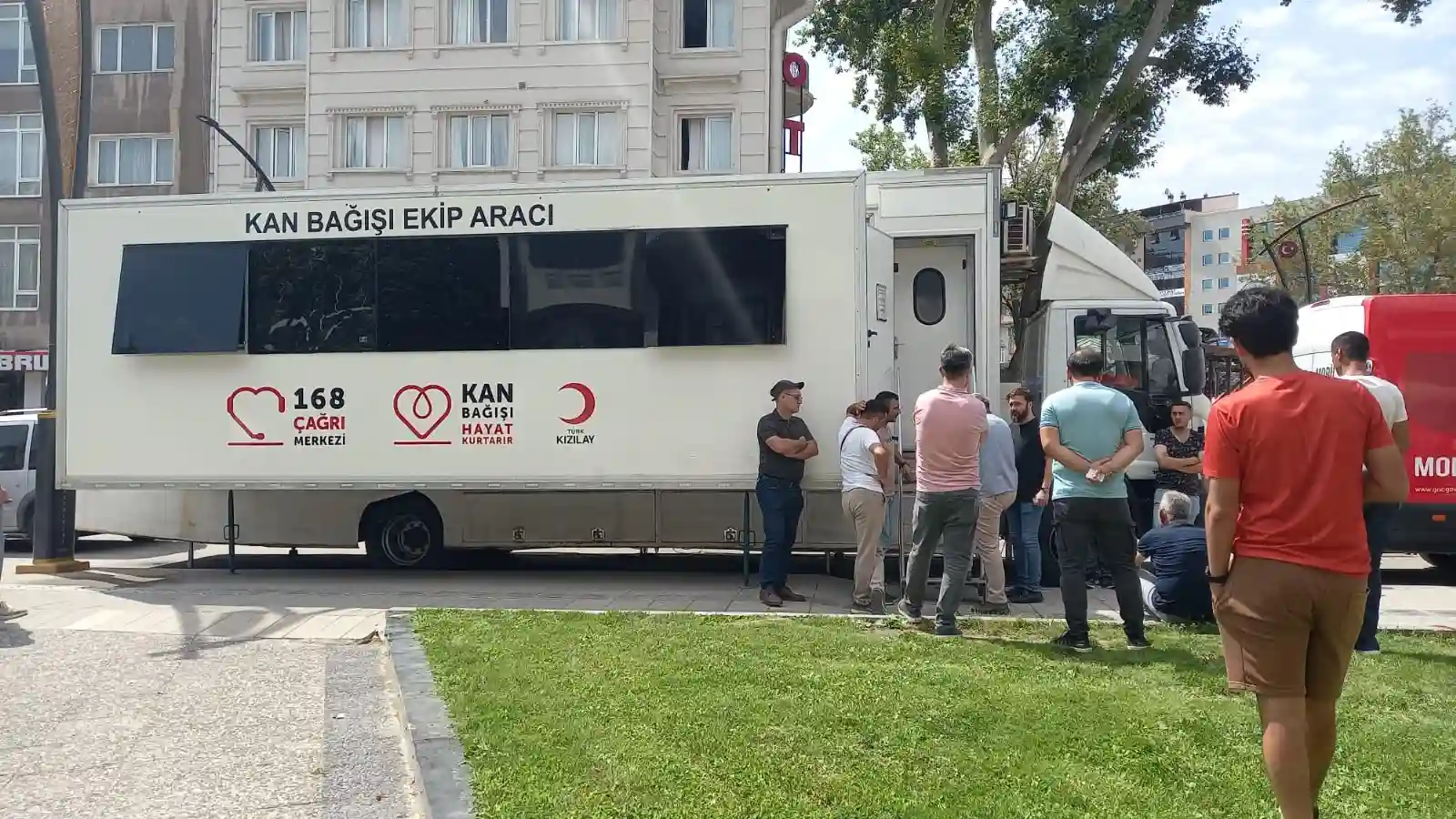 Kızılay’ın Hediyeli Kan Bağışı Kampanyası Ilgi Görüyor (3)