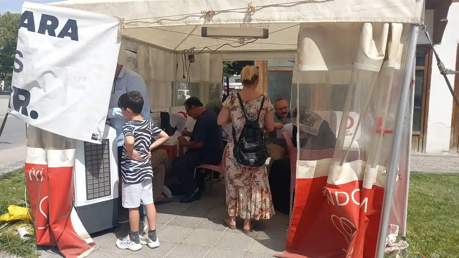 Kızılay’ın Hediyeli Kan Bağışı Kampanyası Ilgi Görüyor (4)