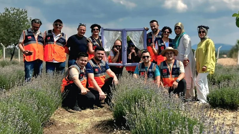 Kütahya Afad Gönüllüleri Lavanta Bahçesini Gezdi2