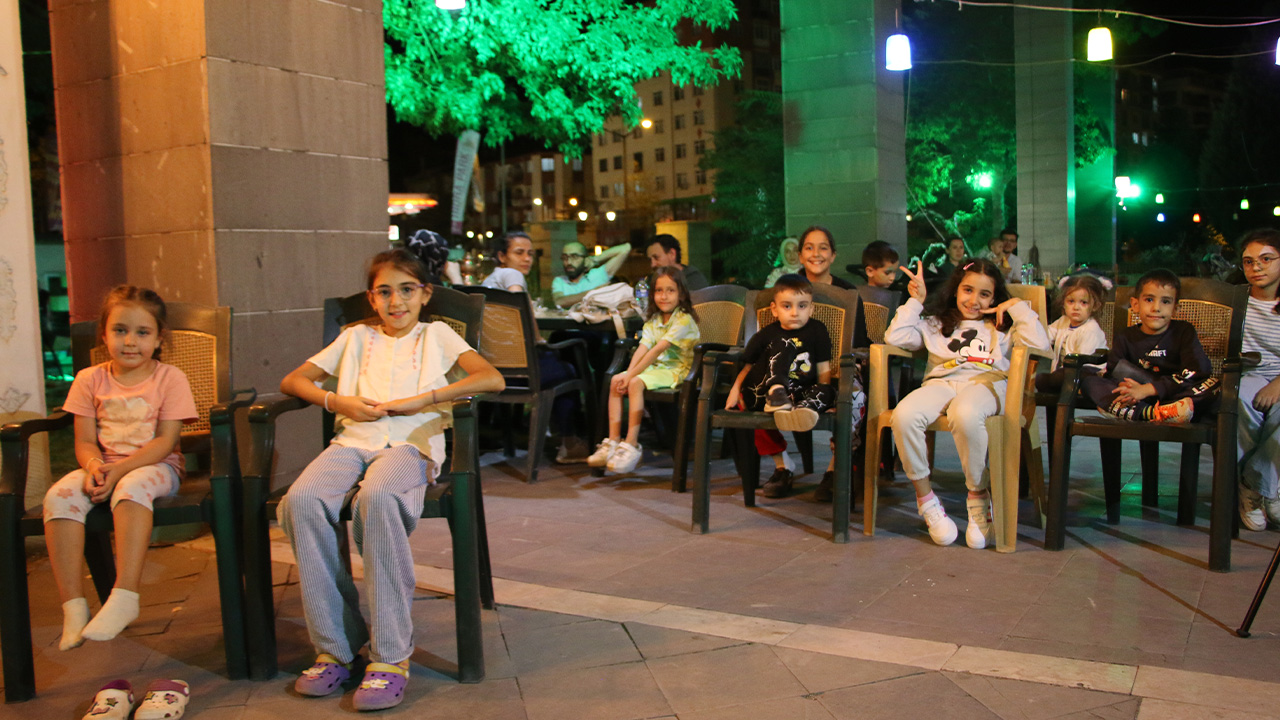 Kütahya Kent Park’ta Illüzyon Gösterisine Büyük Ilgi4