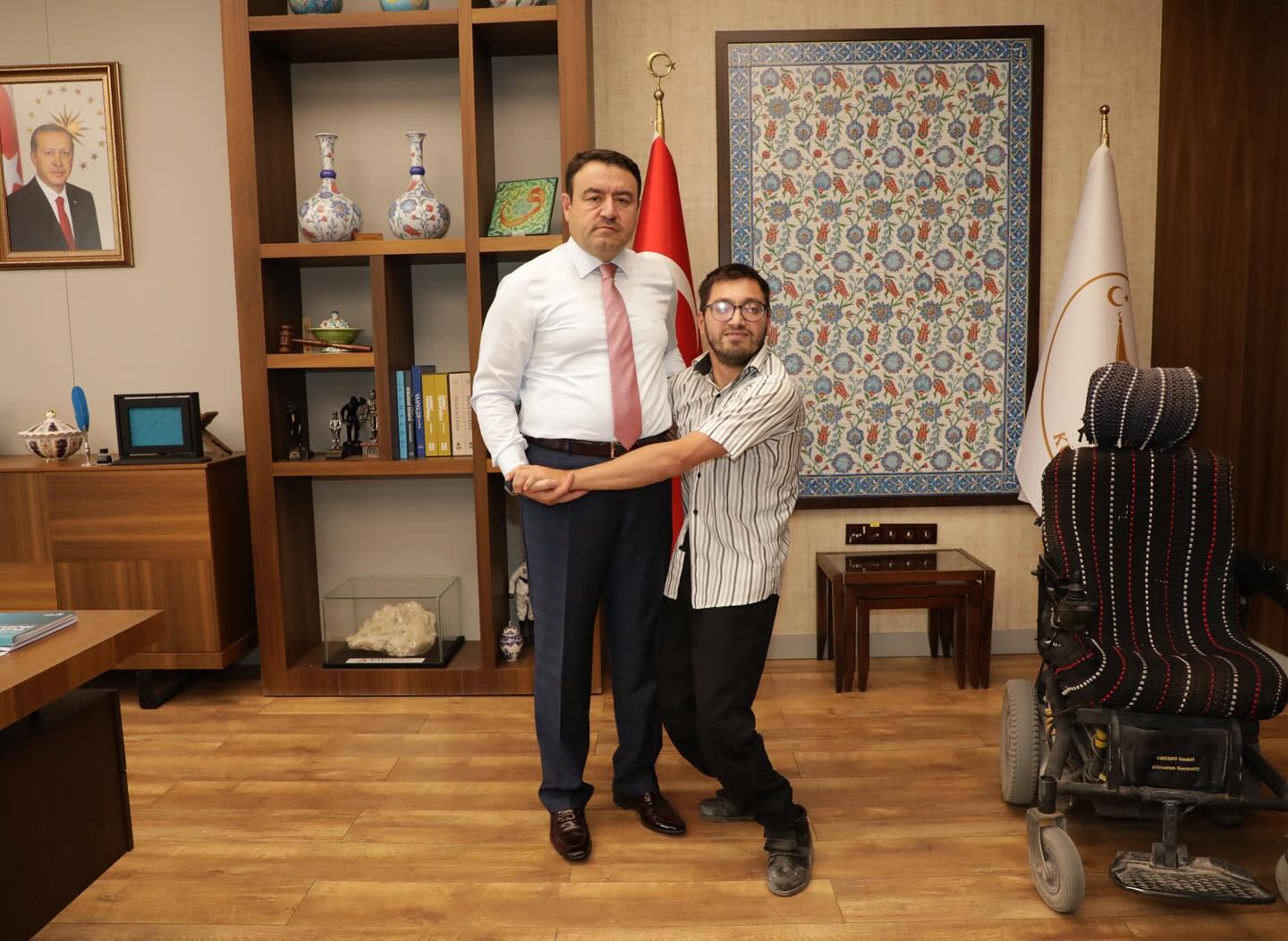 Kütahya Valisi Musa Işın, Engelli Sefanın Yüreğine Dokundu3