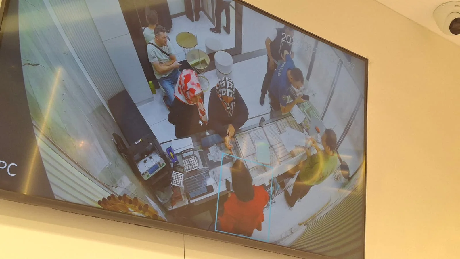 Kütahya’da Bir Kuyumcudan Örnek Davranış (3)