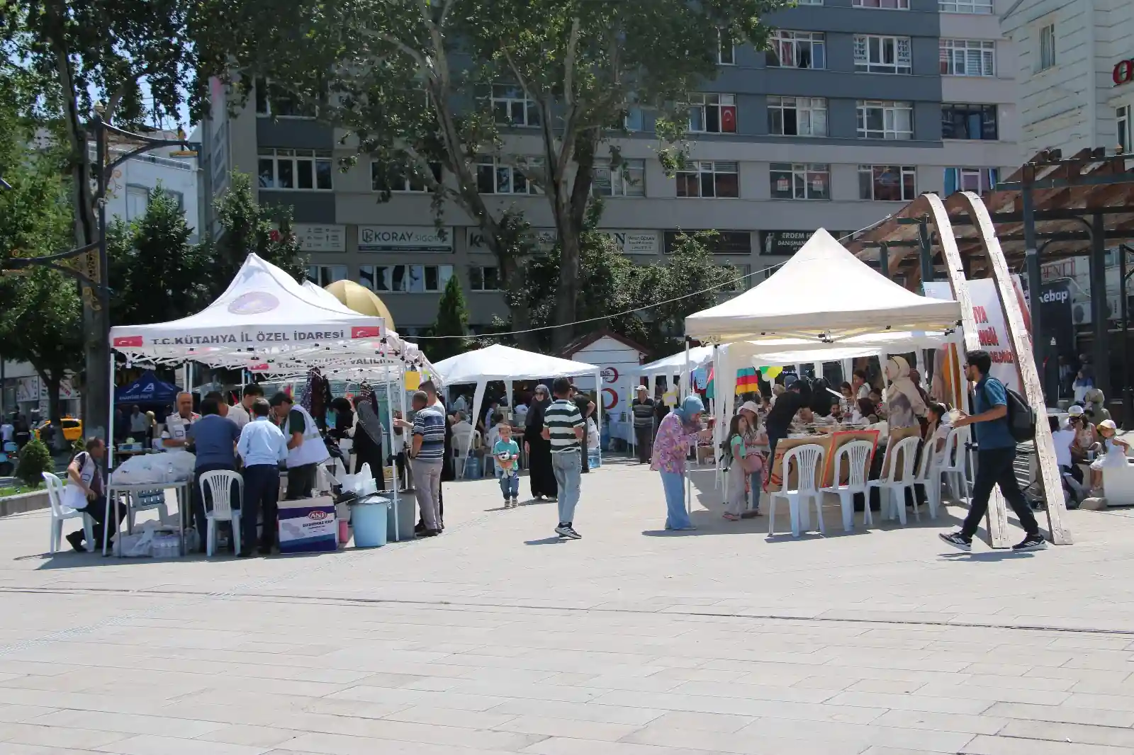 Kütahya’da Geliri Çocuklar Için “Mini Kermes”