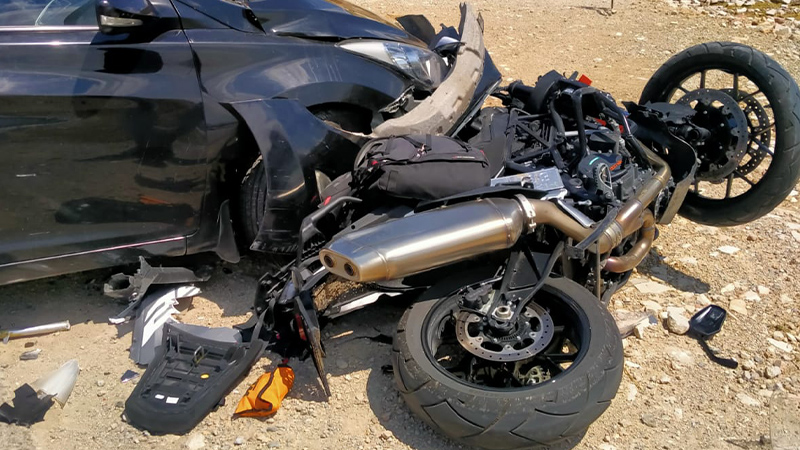 Kütahya’da Otomobil Ile Motosiklet Çarpıştı, 1 Yaralı (6)