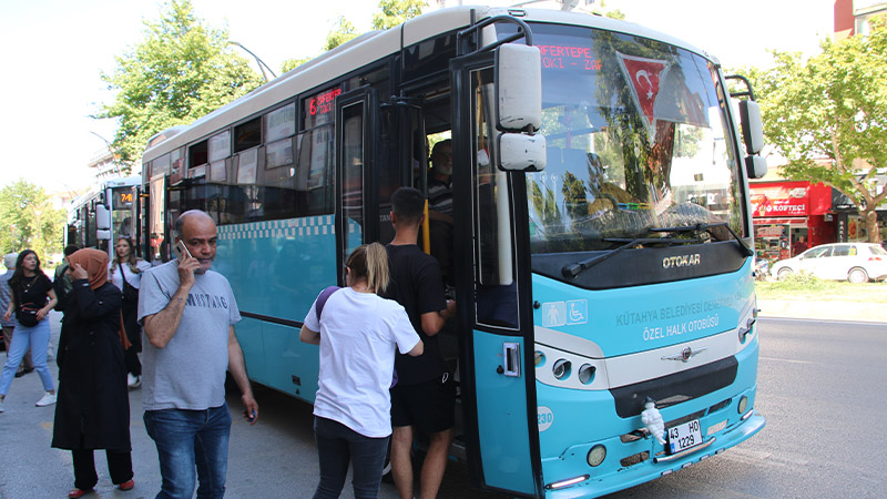 Kütahya’da Özel Halk Otobüsü Işletmecilerinden “Ücretsiz Biniş” Serzenişi (6)