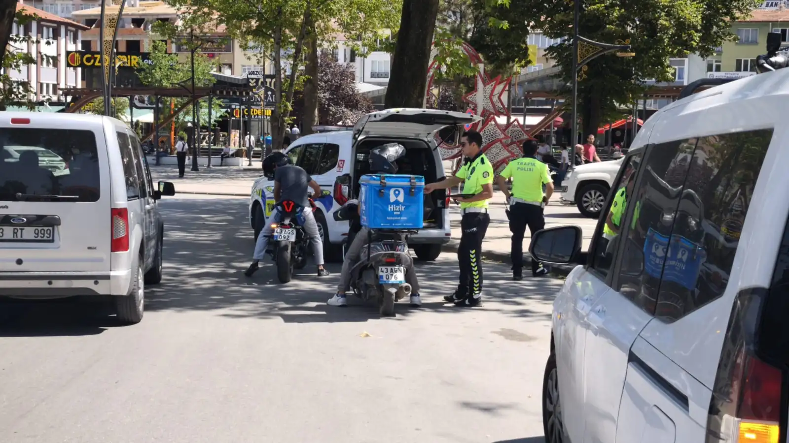Kütahya’da Polis Ekipleri Motosiklet Sürücülerini Denetledi