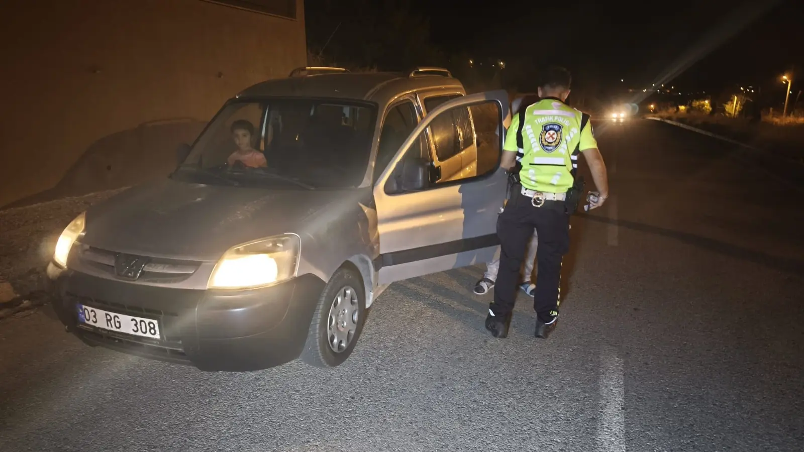 Kütahya’da Polis Ekiplerinden Alkollü Sürücü Denetimi