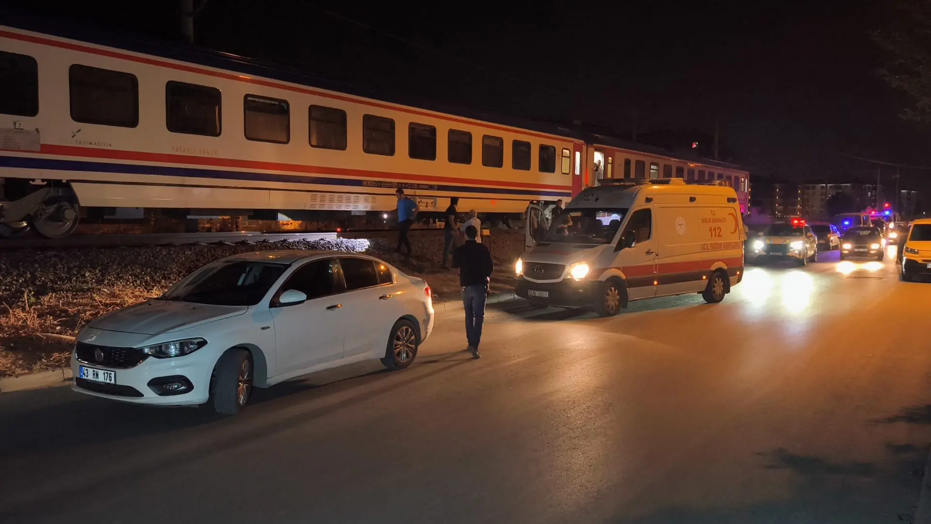Kütahya’da Üstünden Yolcu Treni Geçti, Yaralı Kurtuldu4