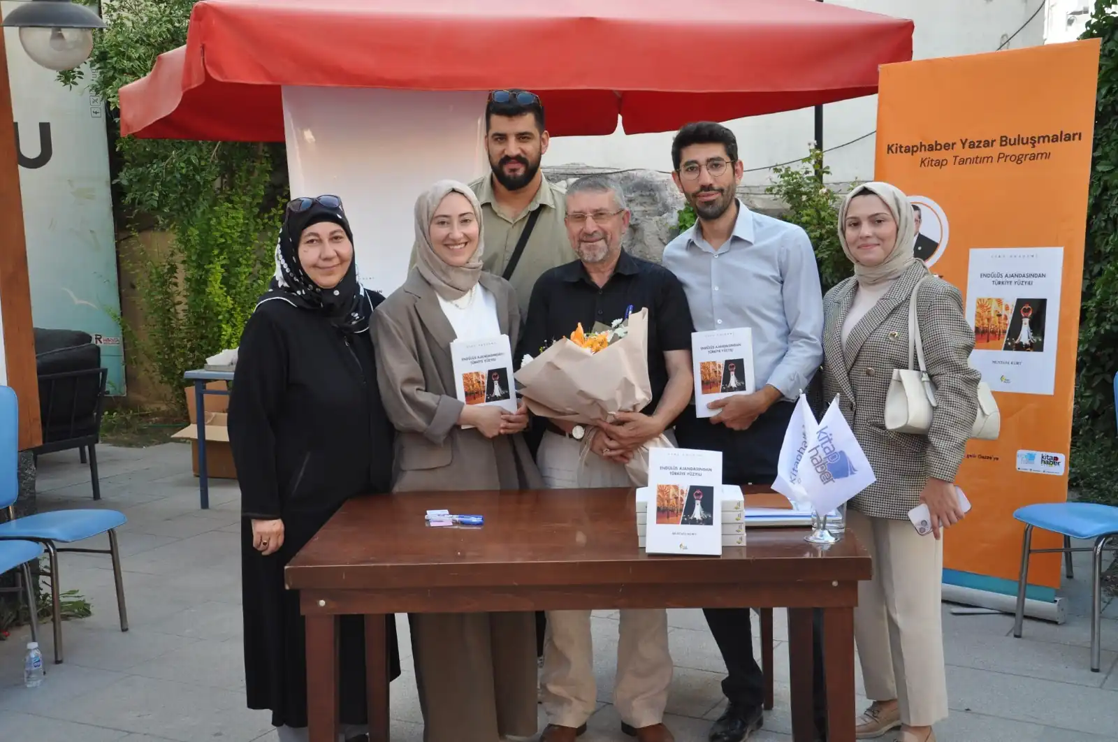 Kütahyalı Yazarı Kurt’un “Türkiye Yüzyılı” Kitabı Çıktı 1