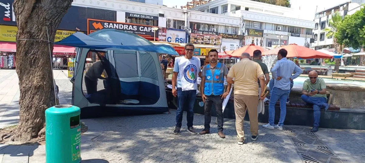 Memur Sen 81 Ilde 'Memur Emekli Nöbette' Çadırları Kurdu1