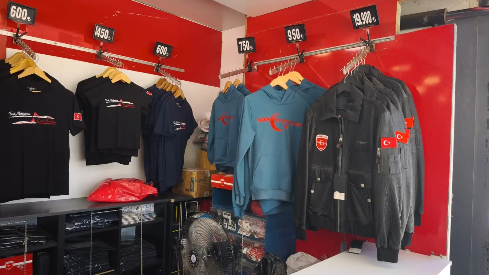 Türk Yıldızları Ürünlerinin Satış Tırı Kütahya’da