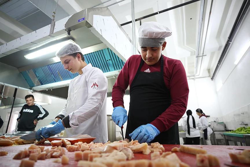 Türkiye’de Gençler Aşçılık Mesleğine Yöneliyor (3)