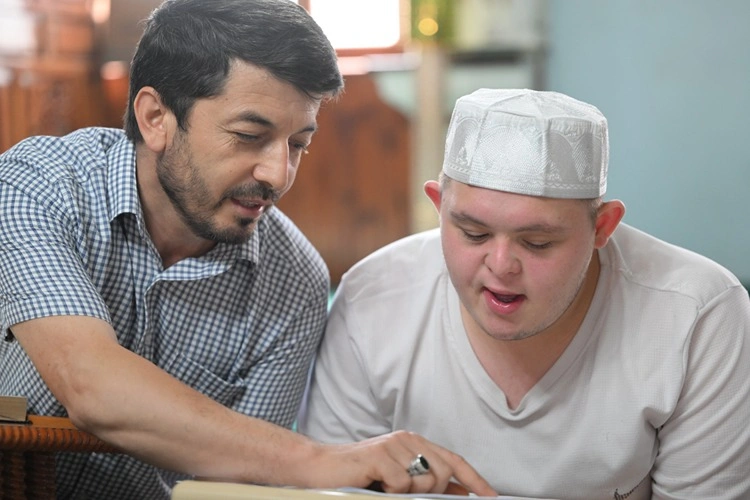 Yaz Kuran Kursunun Neşesi Down Sendromlu Fırat (2)