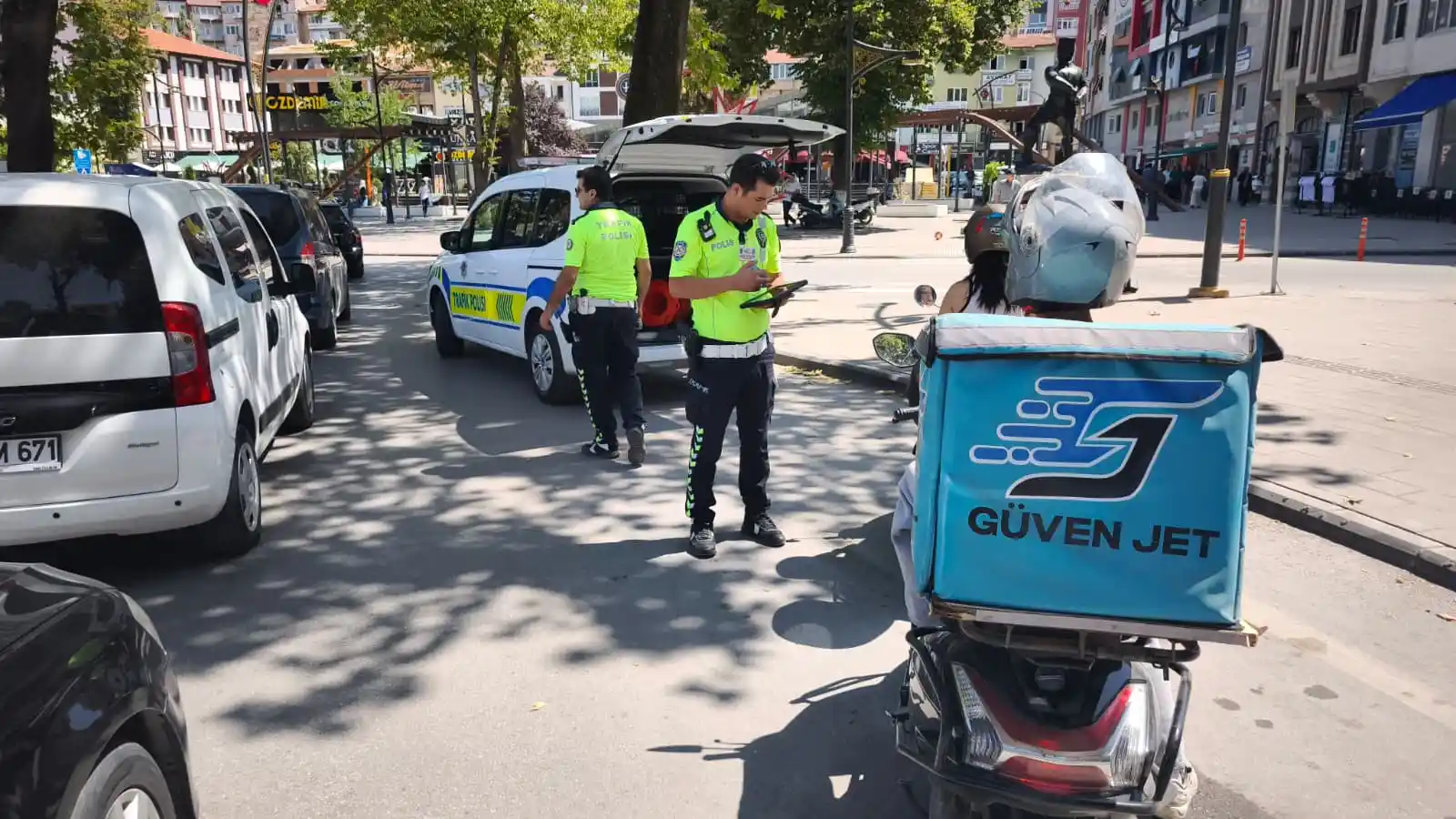 Zafer Meydanı’nda Motosiklet Denetimleri Yapıldı (2)