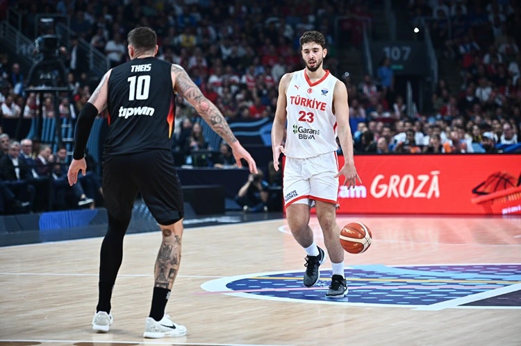 12 Dev Adam Avrupa Ikincisi Oldu 1