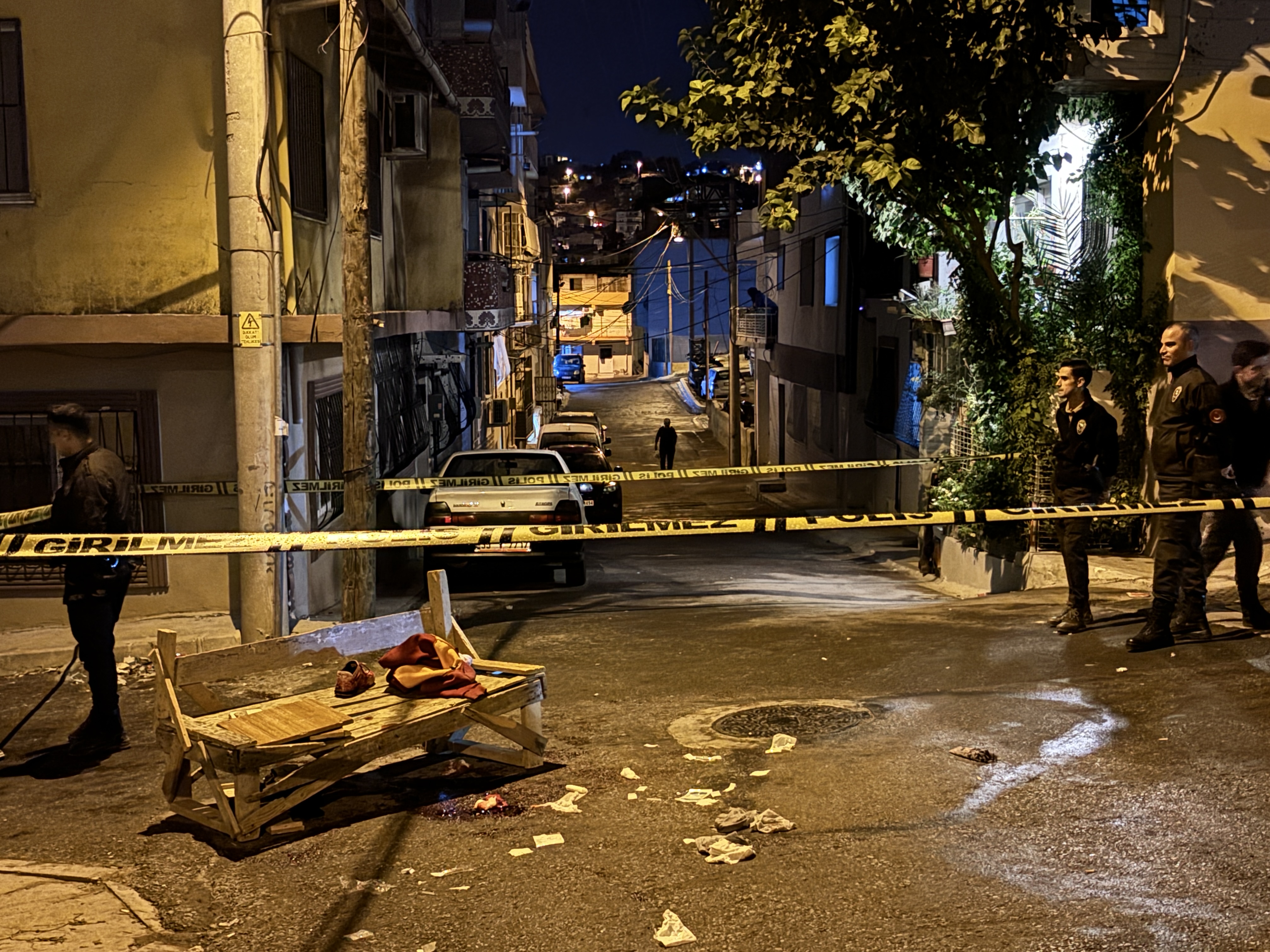 A A 20250928 39253757 39253756 I Z M I R D E B I C A K L I K A V G A D A 1 K I S I O L D U 2 K I S I Y A R A L A N D I