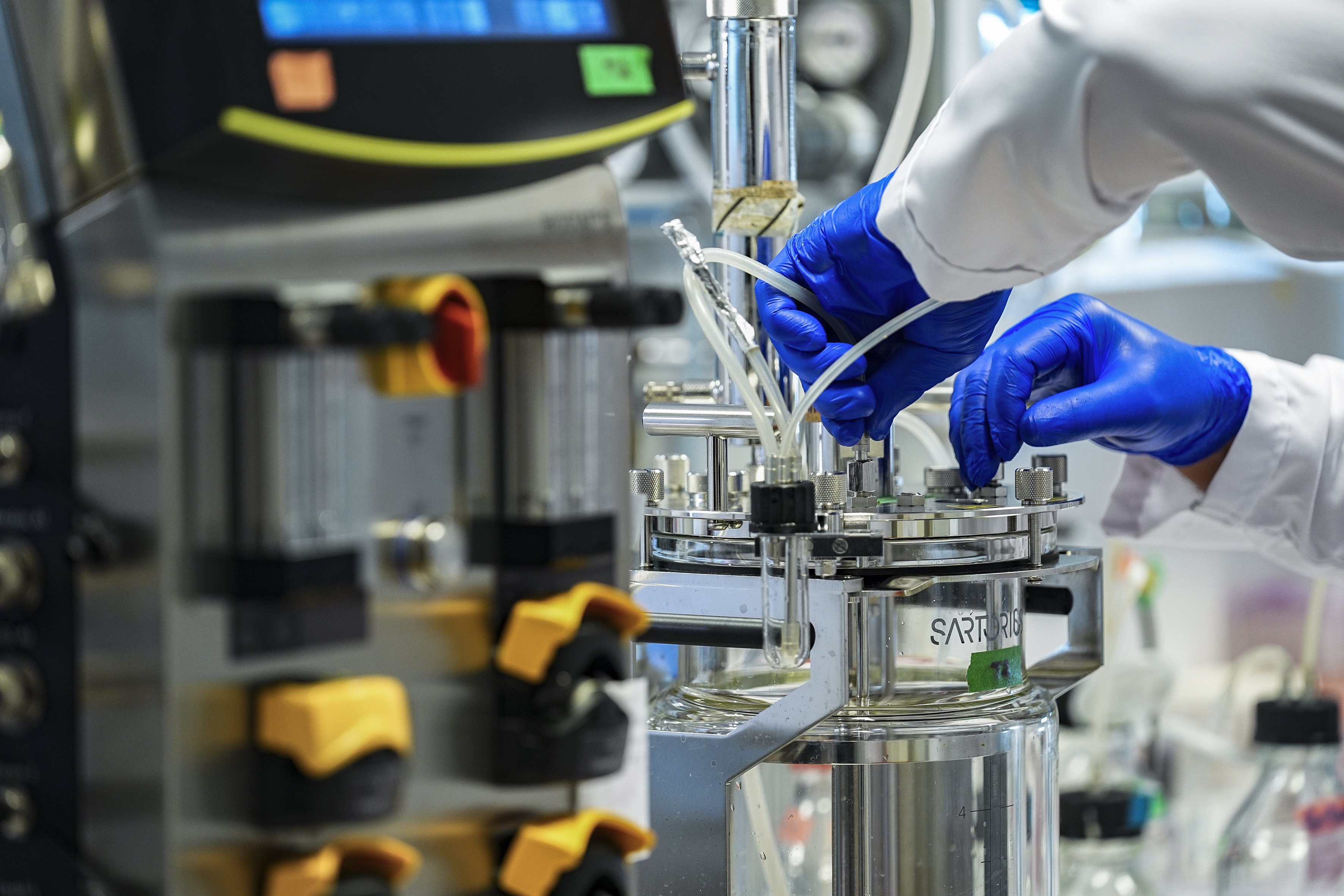 A A 20250930 39263356 39263342 T U R K B I L I M I N S A N L A R I N D A N G O Z D E K I S A R I N O K T A H A S T A L I G I I C I N O Z G U N I L A C