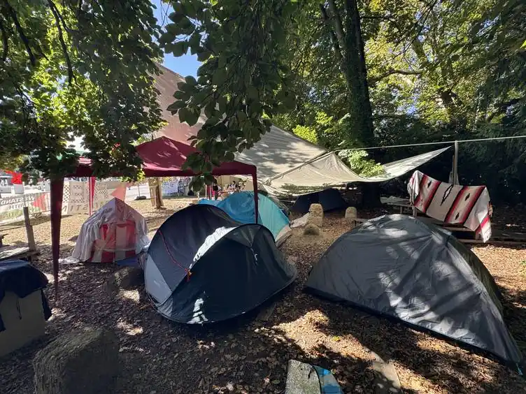 Bm Önünde Gazze Için Çadır Eylemi2