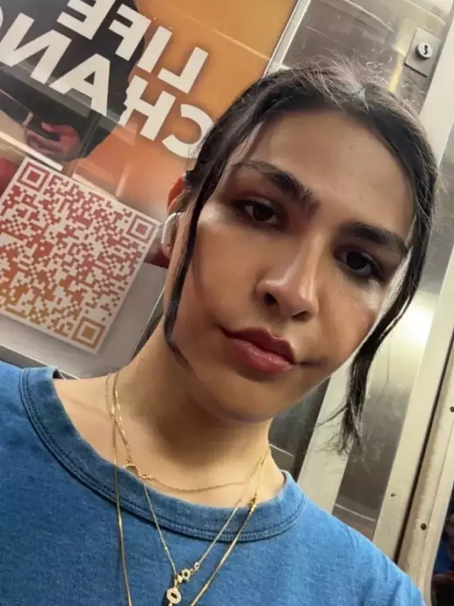 Cicek Dilligil In Oglu Cinsiyet Degisimiyle 19057452 4669 M