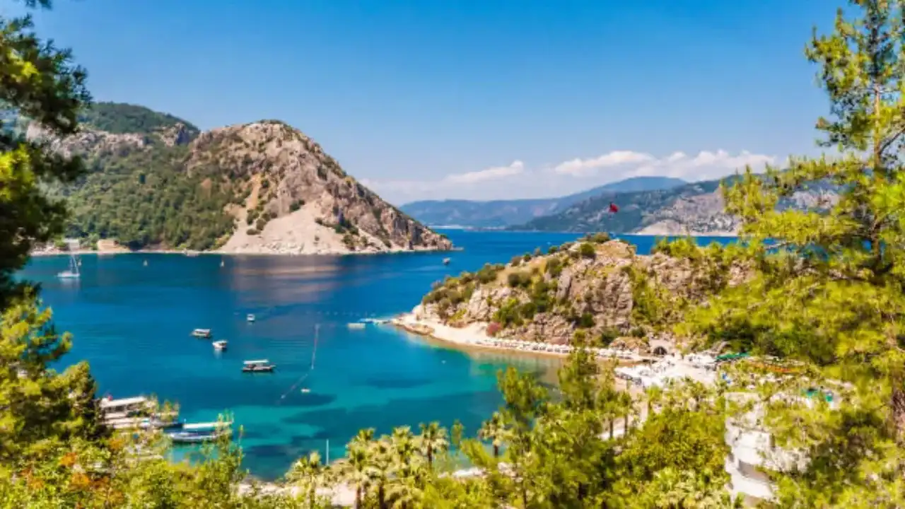 Ege’nin Saklı Cenneti Turunç Koyu Tatilcilerin Gözdesi Oldu2