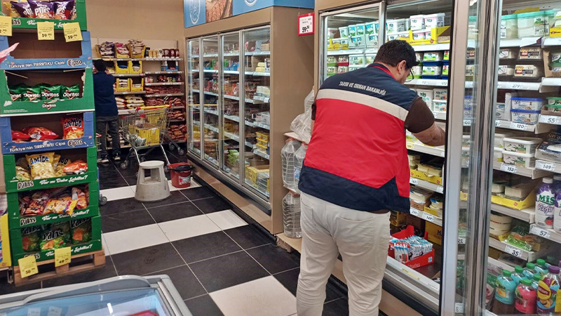 Emet’te Gıda Işletmeleri Sağlık Için Denetlendi (2)