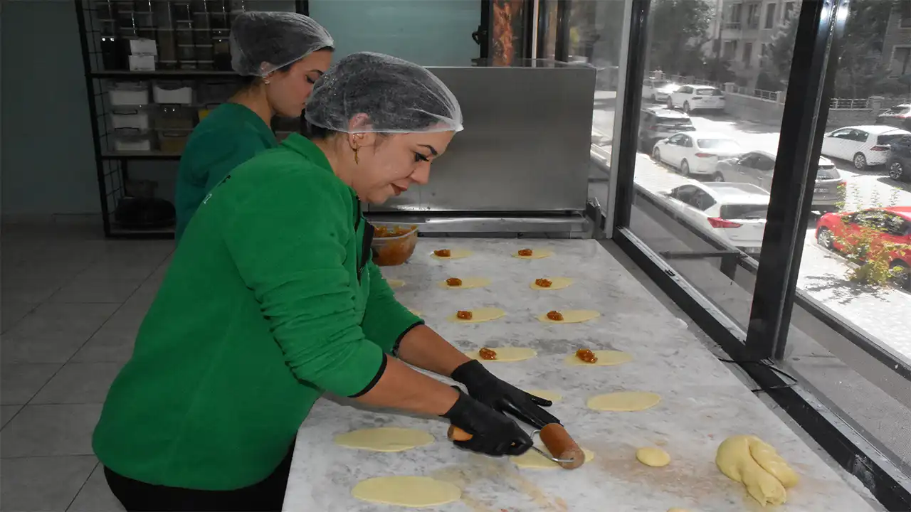 Glütensiz Lezzetleri Kızı Için Afyonkarahisar’a Taşıdı2