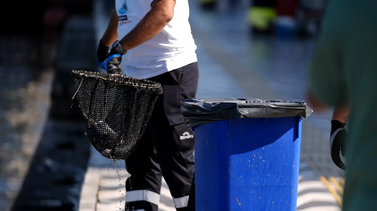İzmi̇r Körfezi̇'nde Ekoloji̇k Kri̇z Deri̇nleşi̇yor 1