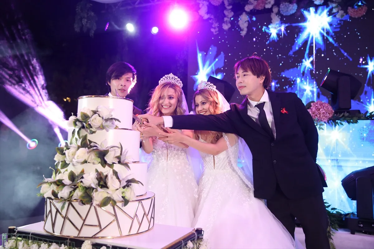 Kastamonulu Tek Yumurta Ikizleri Tayvanlı Kişilerle Evlendi1