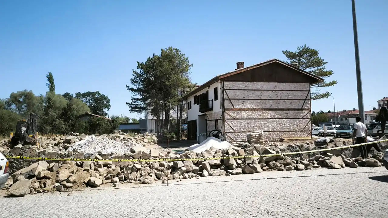 Kütahya Çavdarhisar’da Karşılama Merkezi Tamamlanıyor1