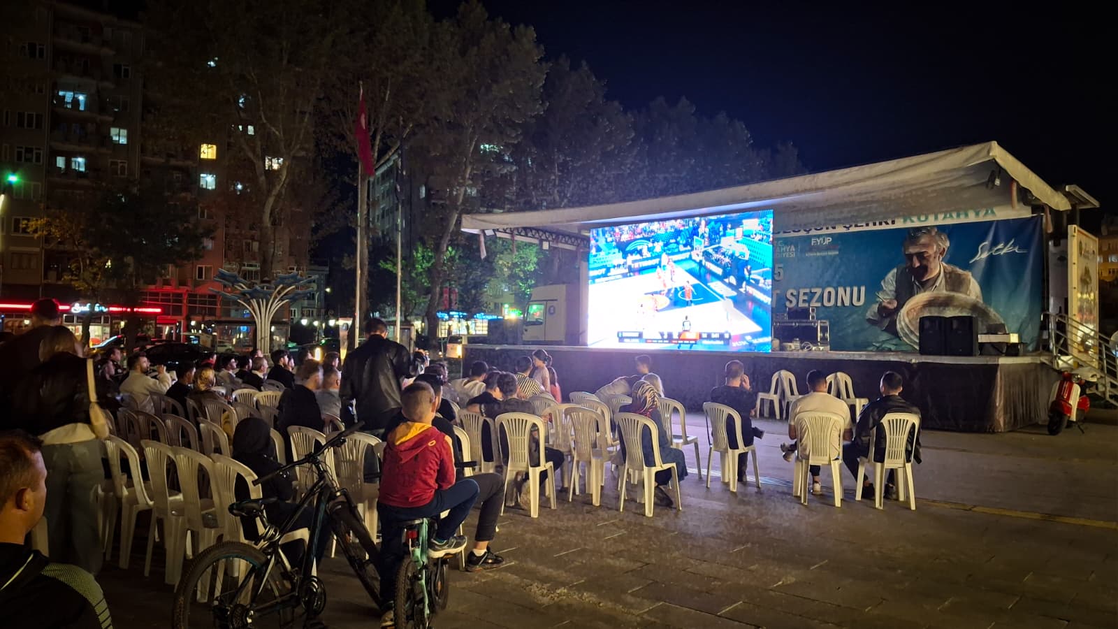 Kütahya Halkından 12 Dev Adama Destek 1