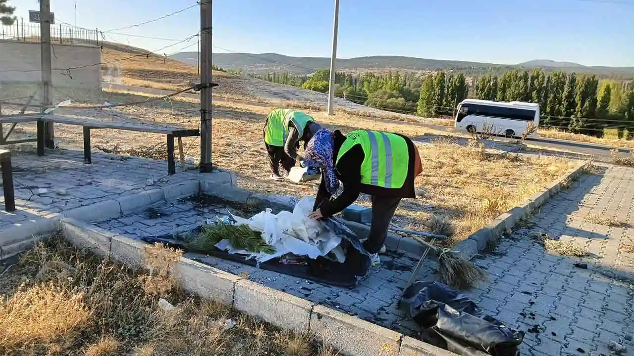 Kütahya Siner Mahallesi’nde Temizlik Çalışması2