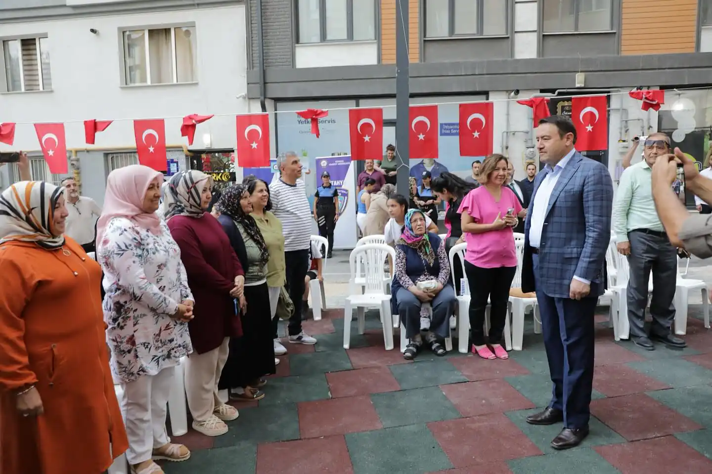 Kütahya Valisi Işın, Vatandaşlarla Buluşuyor 1
