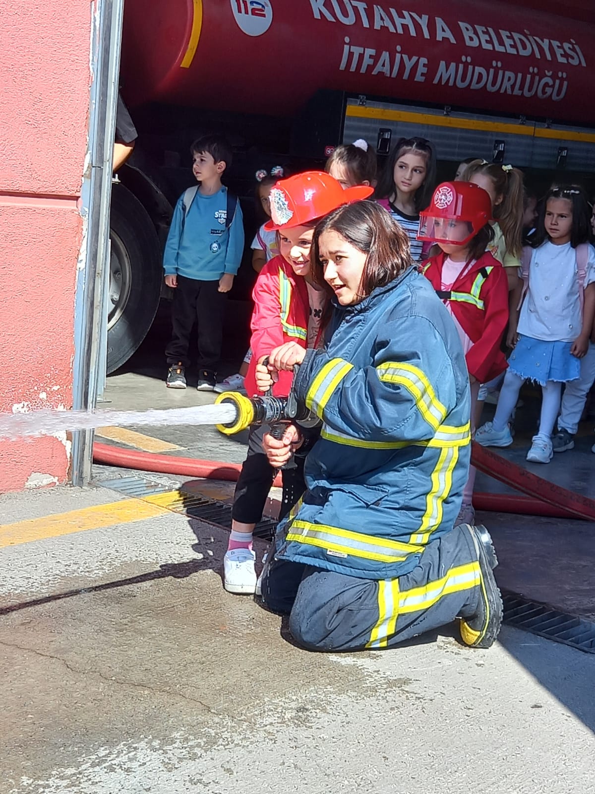 Kütahya’da Anaokulu Öğrencileri, Itfaiyeci Oldu (3)
