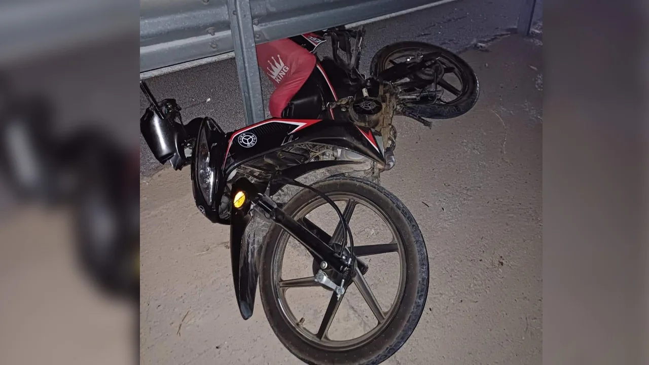 Kütahya'da Bariyere Çarpan Genç Motosiklet Sürücüsü Öldü3