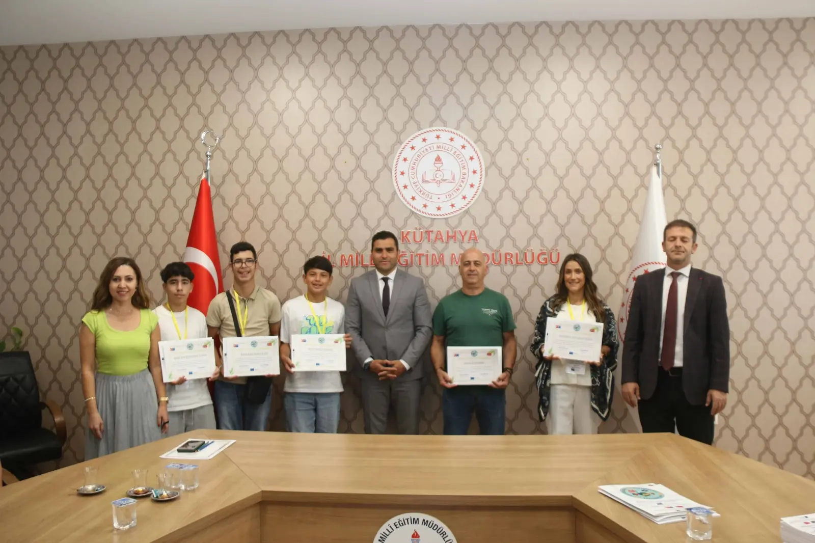 Kütahya’da Bir Ortaokul, Üç Ülkeden Misafirlerini Ağırladı1