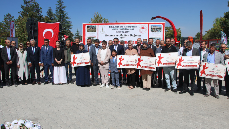 Kütahya’da Çiftçilere Hibe Ve Makine Desteği Verildi (7)