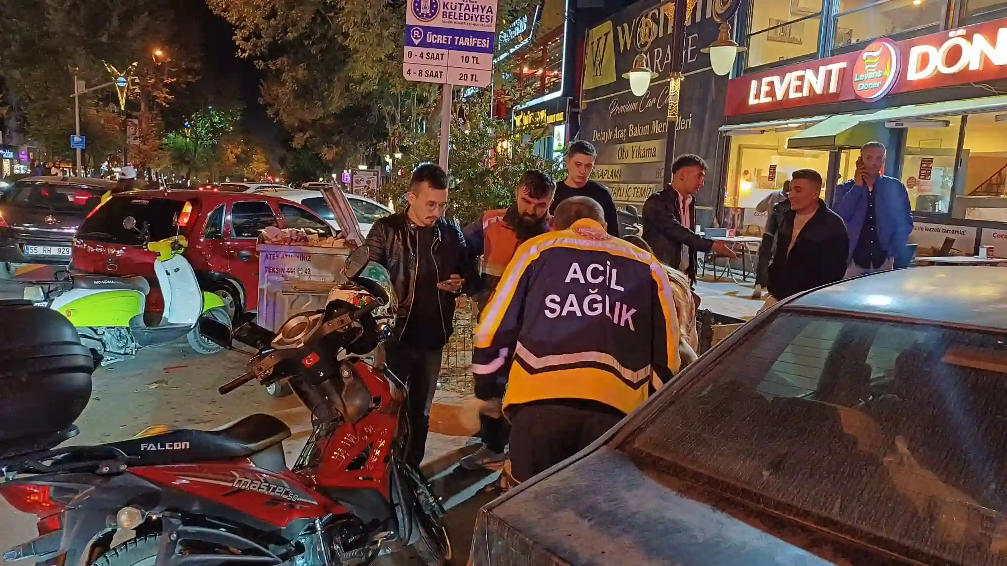 Kütahya’da Kadın Motosiklet Sürücüsü, Otomobile Çarptı1