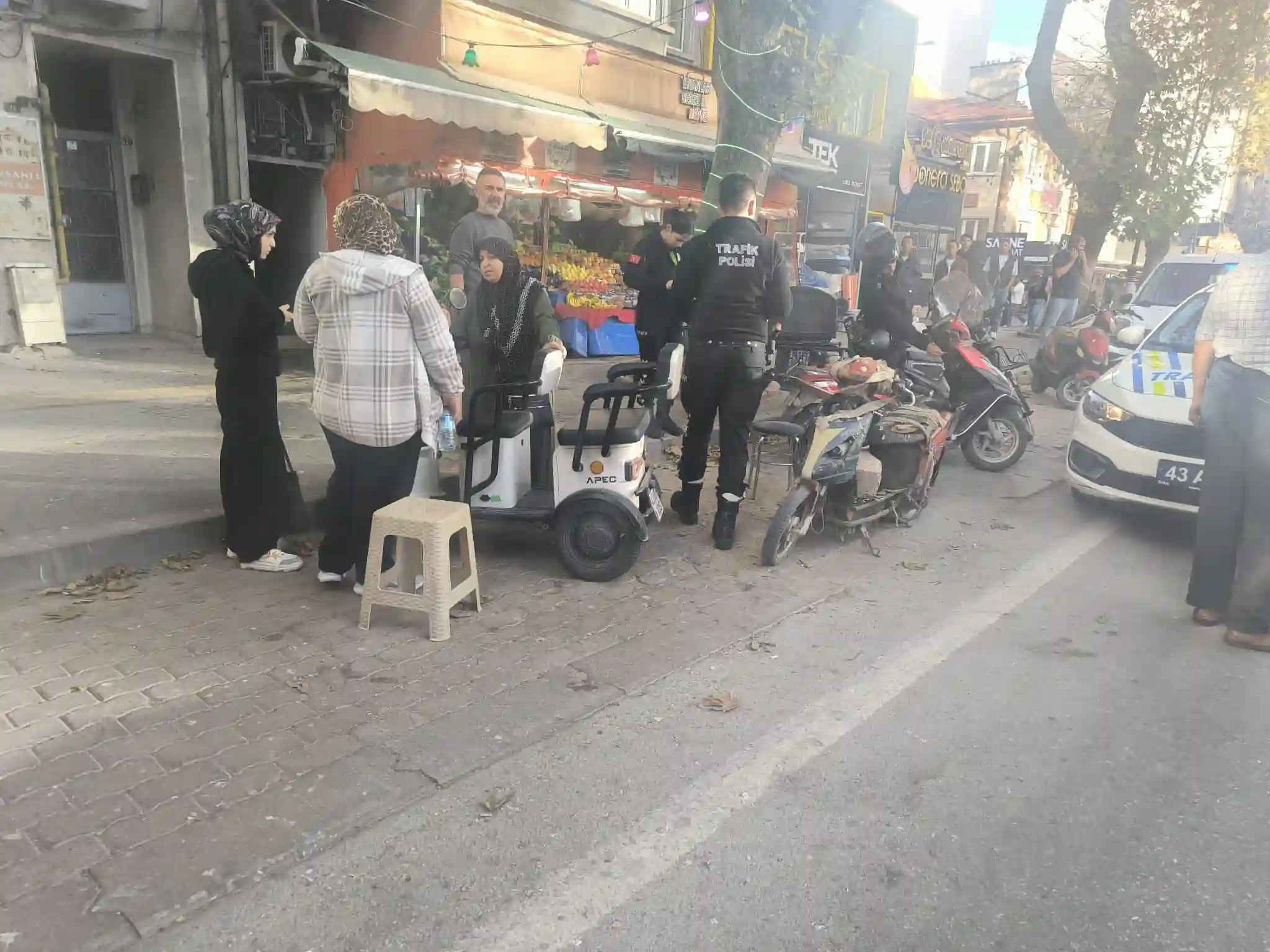 Kütahya’da Motosiklet Ticari Taksiye Çarptı, 1 Yaralı 2